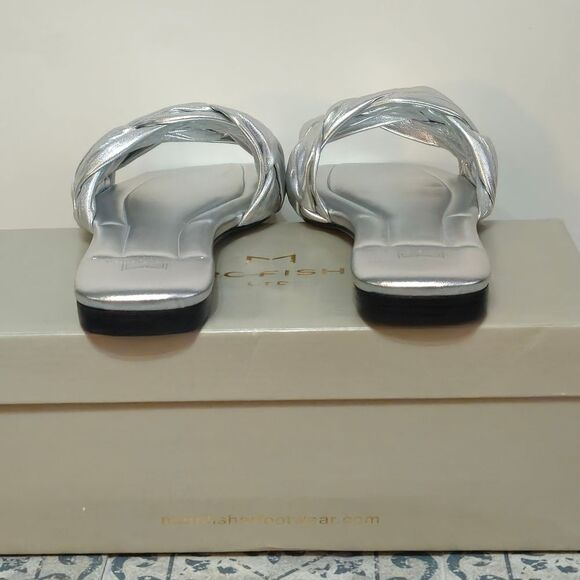 Marc Fisher, Beautiful Genuine Leather, Silver Flat Sandals. NIB-Size/8 - Picture 7 of 8